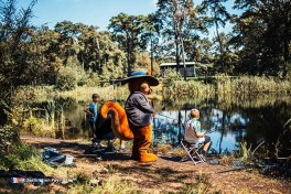 Camping avec Bassin à poissons aux Pays-Bas