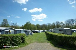 Camping au bord de l\'eau aux Pays-Bas