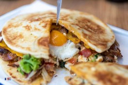 Le Gyros du restaurant grec Meat et Greek à Amsterdam est préparé selon une recette familiale du propriétaire